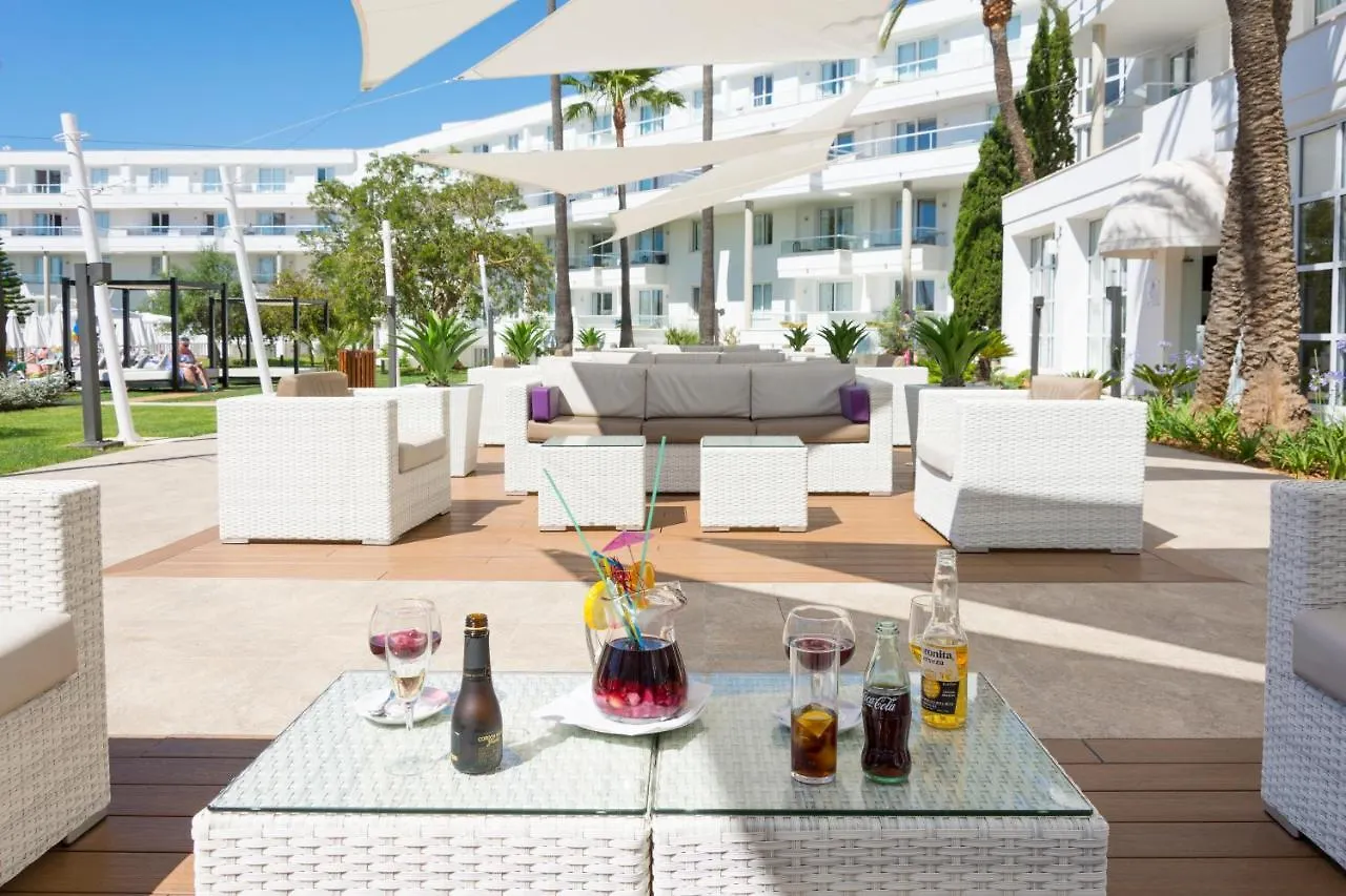 Protur Vista Badia Aparthotel Sa Coma