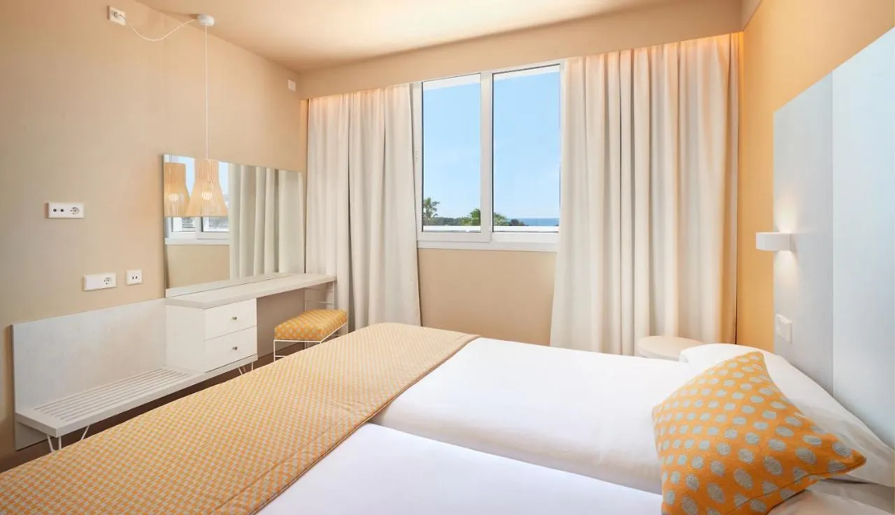 ****  Aparthotel Protur Vista Badia Sa Coma  Španělsko
