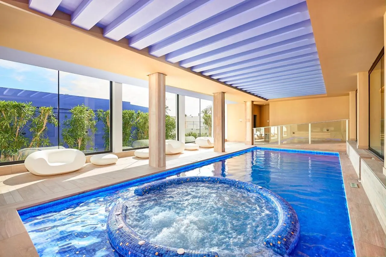 ****  Aparthotel Protur Vista Badia Sa Coma  Španělsko